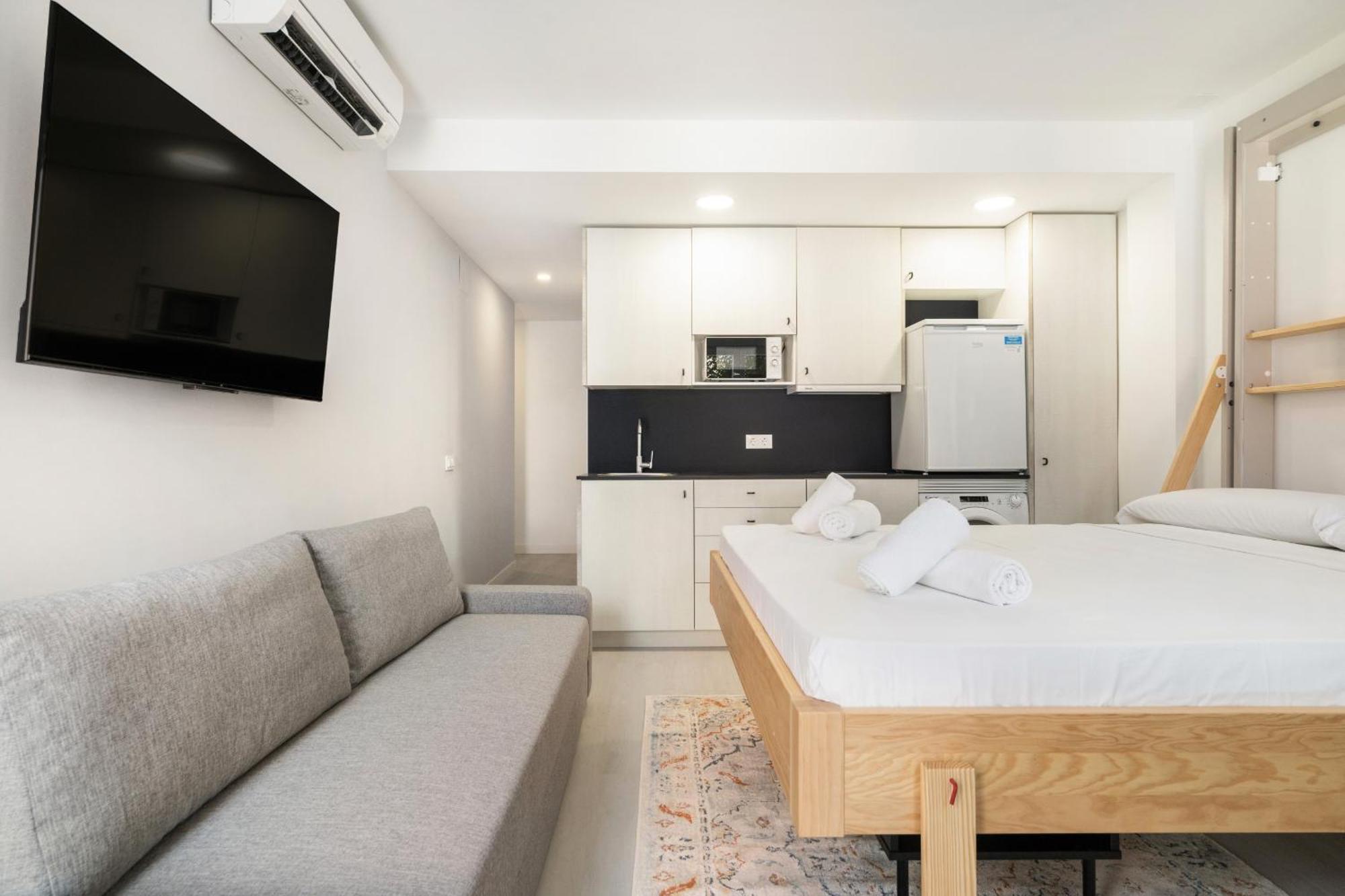 Madriver Apartamentos Reformados Con Parking Gratuito Екстериор снимка