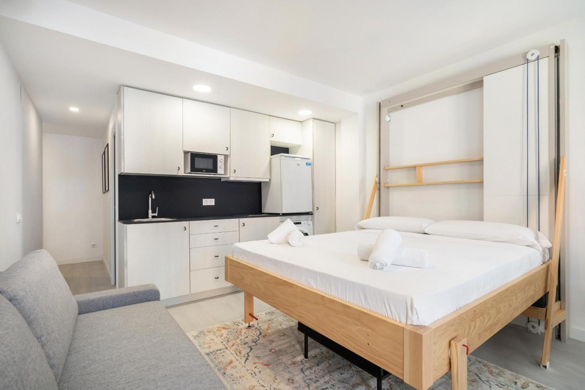 Madriver Apartamentos Reformados Con Parking Gratuito Екстериор снимка