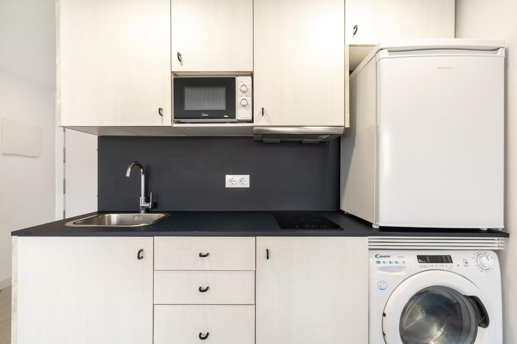 Madriver Apartamentos Reformados Con Parking Gratuito Екстериор снимка