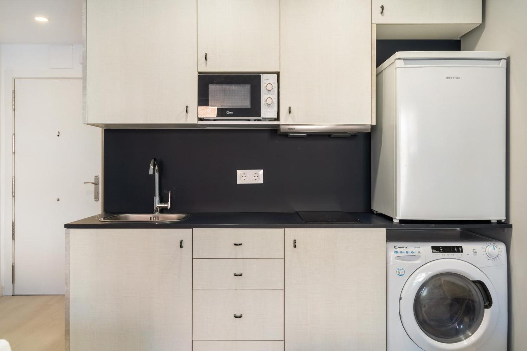 Madriver Apartamentos Reformados Con Parking Gratuito Екстериор снимка