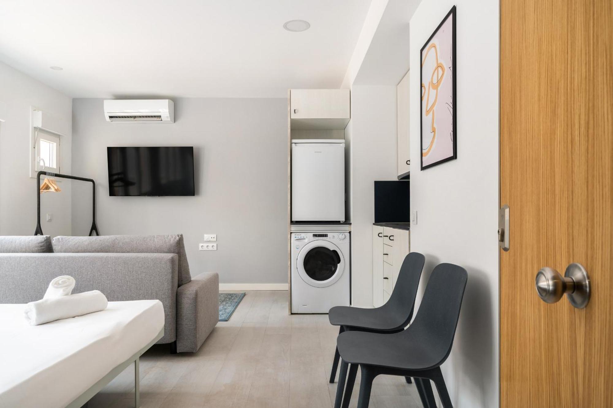 Madriver Apartamentos Reformados Con Parking Gratuito Екстериор снимка