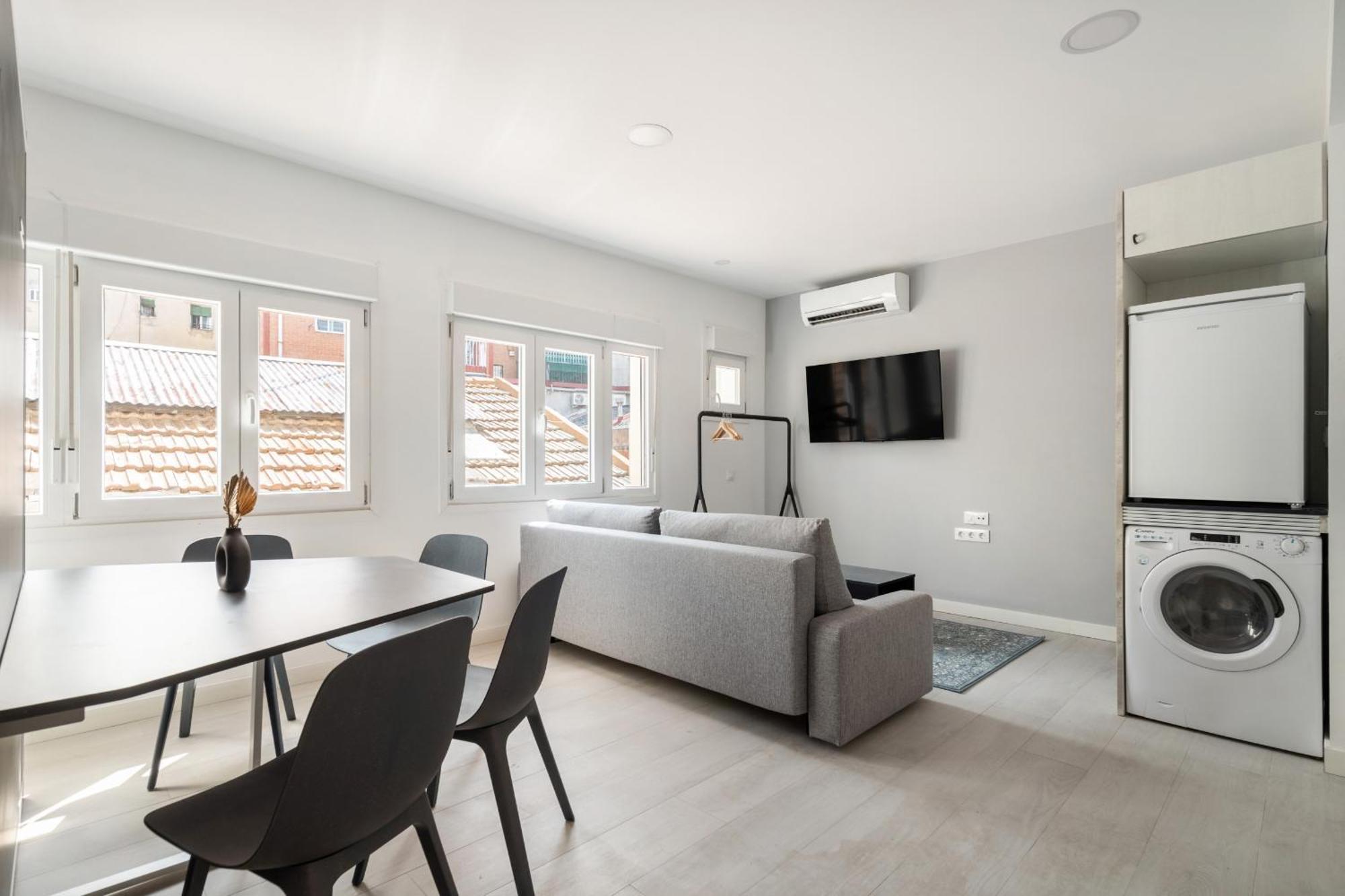 Madriver Apartamentos Reformados Con Parking Gratuito Екстериор снимка
