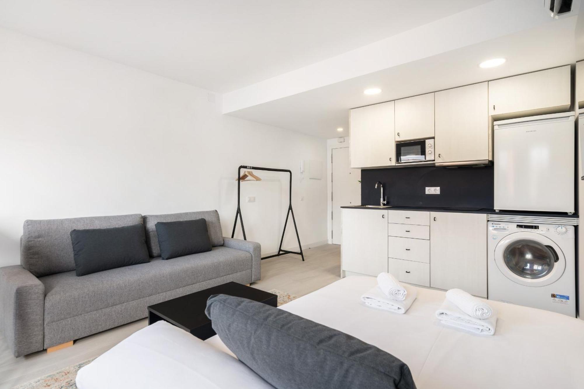 Madriver Apartamentos Reformados Con Parking Gratuito Екстериор снимка